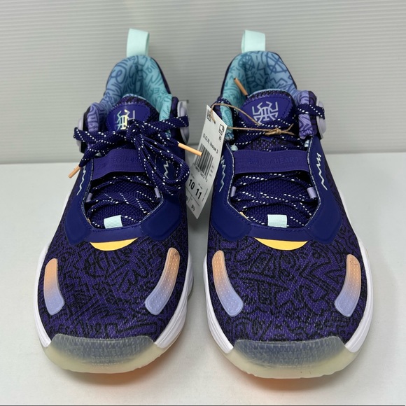 ADIDAS**D.O.N. ISSUE 3C Basketball Sneakers**US 11 $120 - Picture 2 of 7